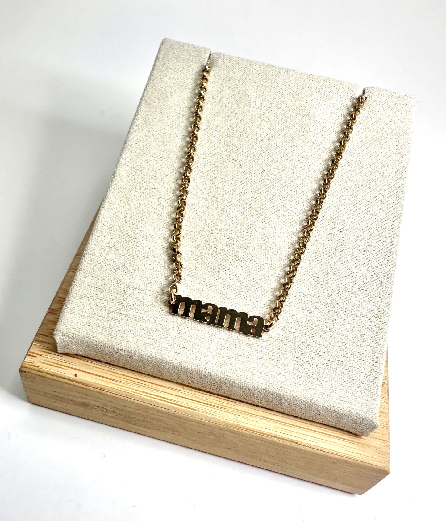 "Mama" necklace